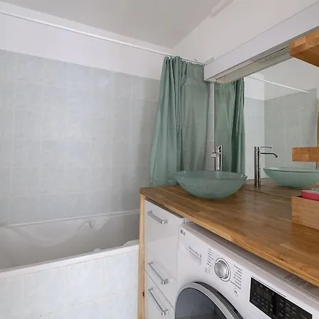 Le Mabilay Apartment *